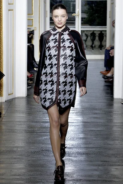 Look 5